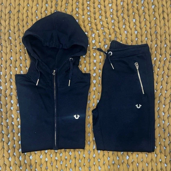 Women’s True Religion Set